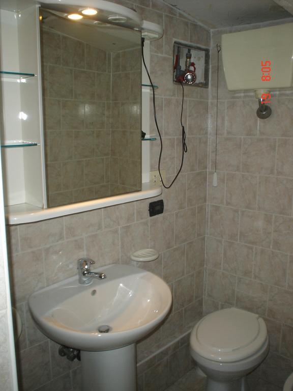 רומא Sandy Hotel מראה חיצוני תמונה