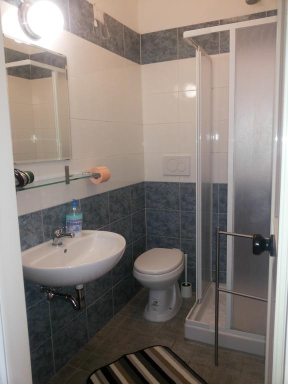 רומא Sandy Hotel מראה חיצוני תמונה
