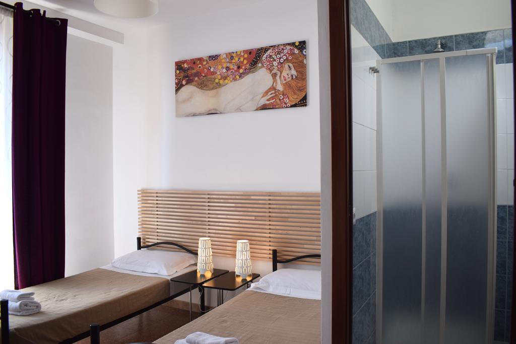 רומא Sandy Hotel מראה חיצוני תמונה