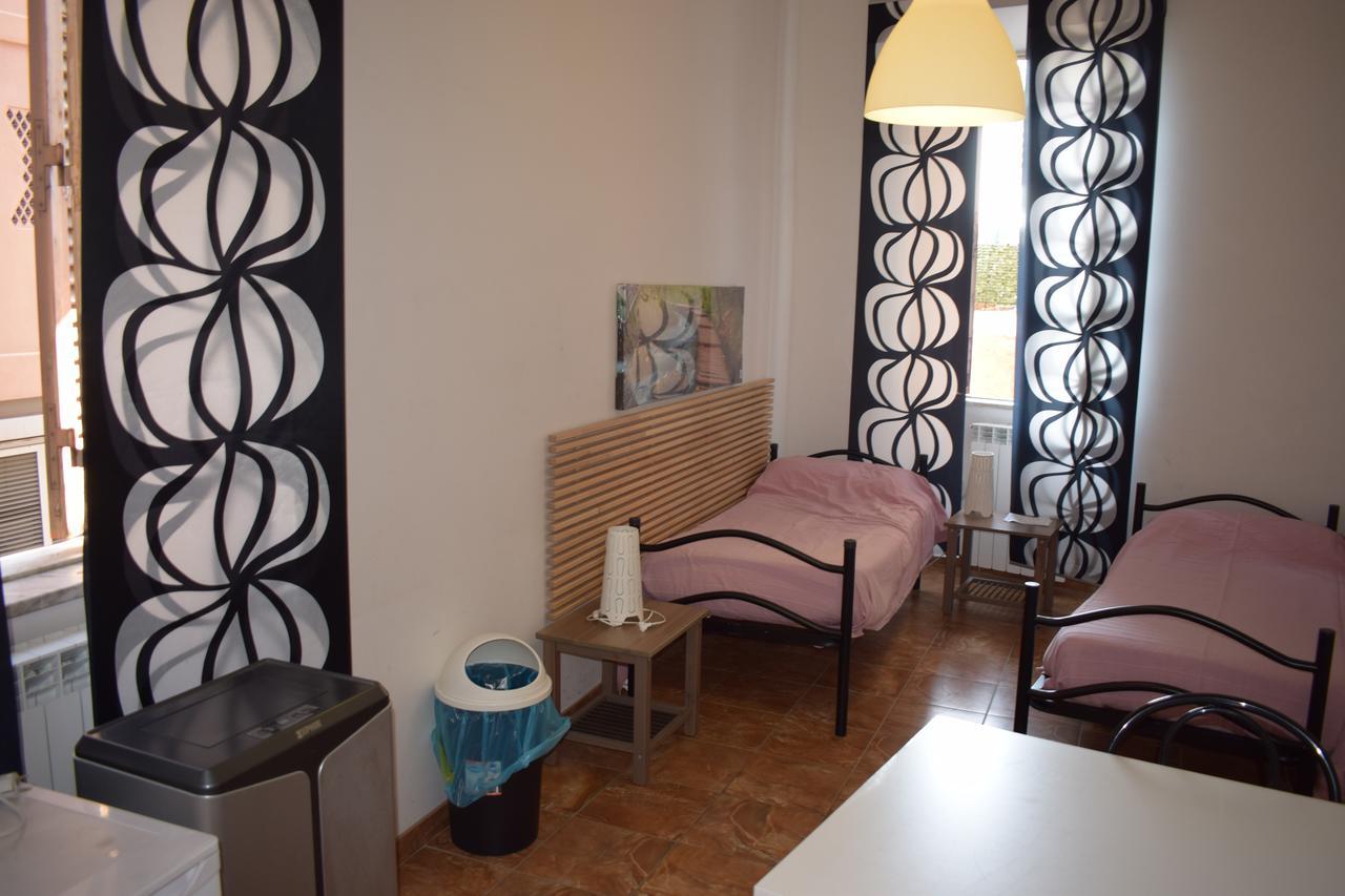 רומא Sandy Hotel מראה חיצוני תמונה