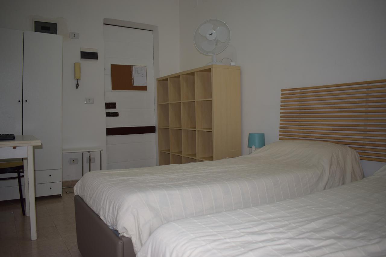 רומא Sandy Hotel מראה חיצוני תמונה